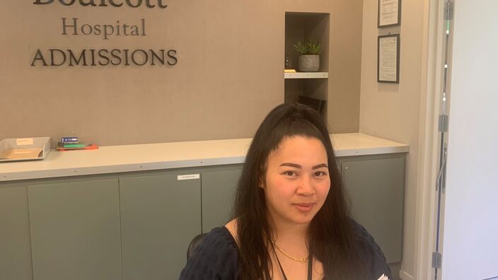 Vicky Main Reception